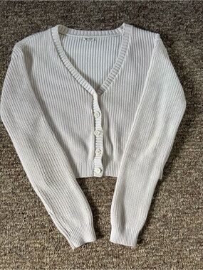 Brandy Melville John Galt Cropped V-Neck Button Cardigan Sweater - Cream